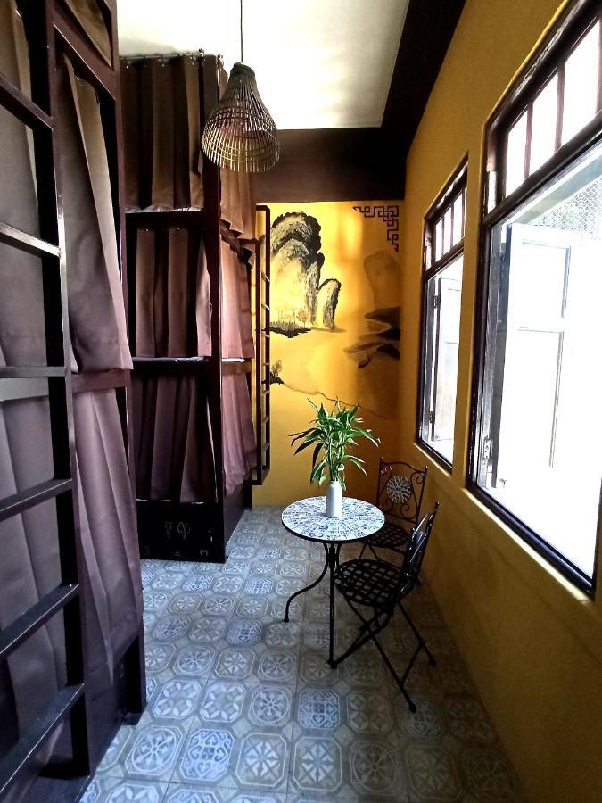 Long Feng Bangkok Hostel Exterior photo